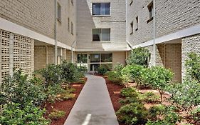 Del Rae Unit 18 25 Shoal Bay Road